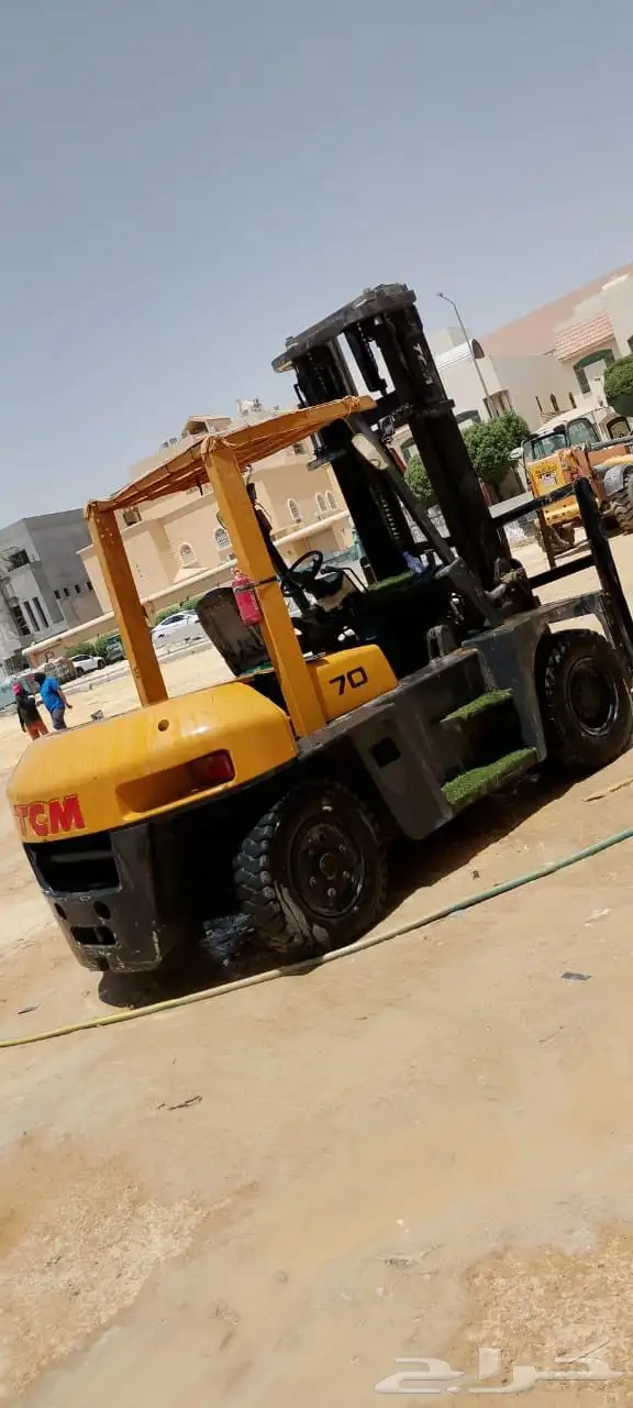 للايجار الرافعات الشوكيه 1
