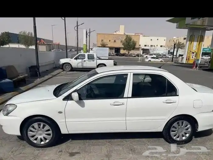 ميتسوبيشي لانسر 2011 سياره لاتحتاج اي مصاريف نهائ 0