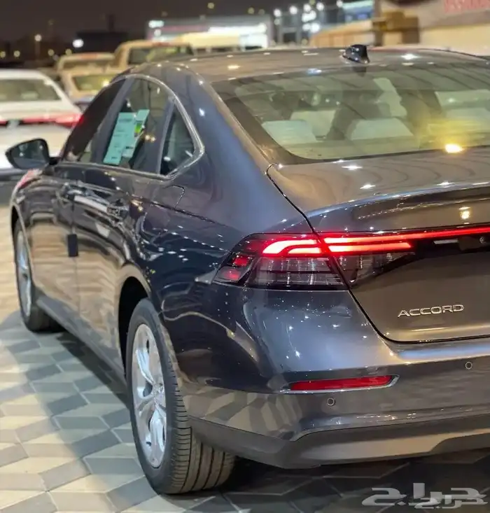 هوندا اكورد نص فل لون رمادي. 2025 0