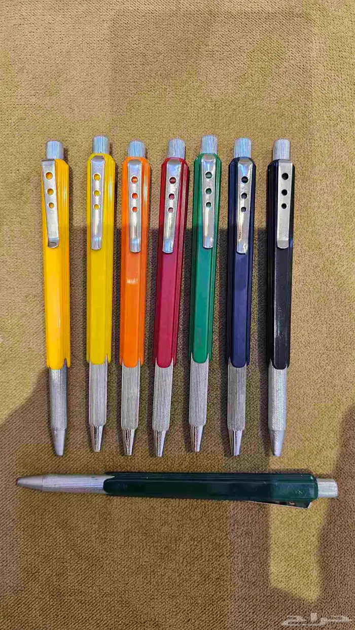 اقلام ايطالية قديمة جدا ولم تستخدم وتكتب 0