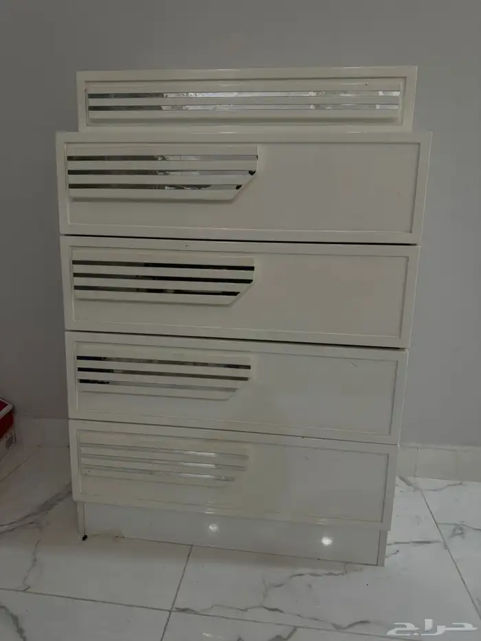 غرفه نوم مستخدم نظيف للبيع مع مجلس كنب العنوان القنفده جوال 4