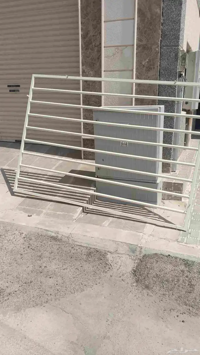 حداد ابوب شبكيك حديد زيجاج سكريت ابوب 1