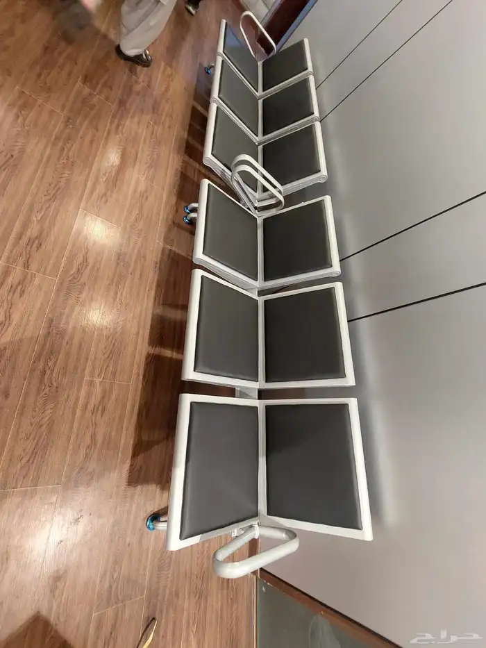 كرسي انتظار 3 أشخاص كروم عالي الجودة بسعر منخفض 1