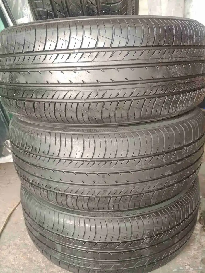 215 55 17 طقم كفرات يوكوهاما 3