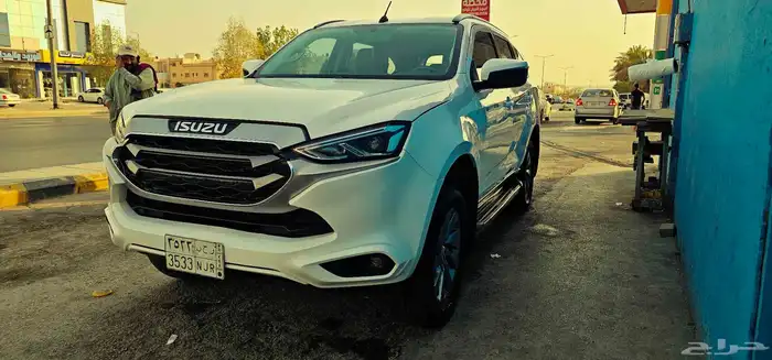 جيب ايسوزو MUX فل كامل 2022 0