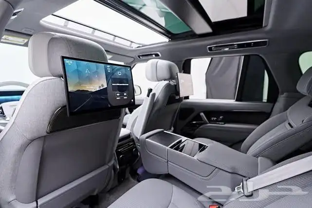 رنج روفر SV 2024 19