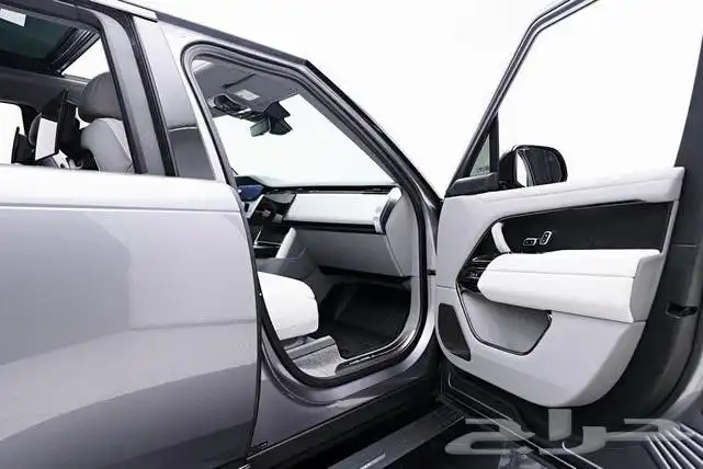 رنج روفر SV 2024 12