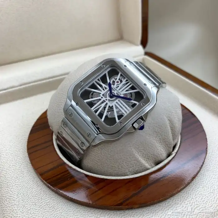 ساعات كارتييه الفاخرة رمز الأناقة والذوق الرفيع 0