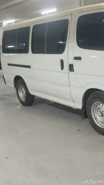 Toyota Hiace  gasoline  15 passengers  2003 model 0