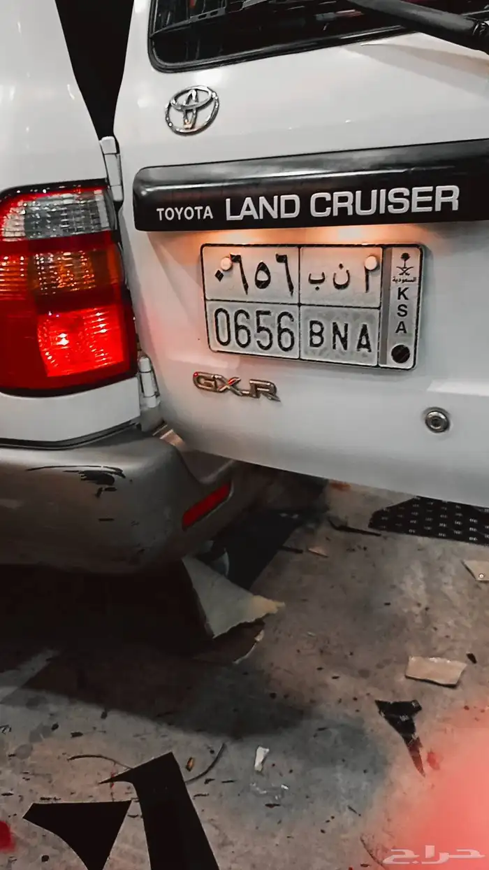 للبيع لاندكروزر موديل2002وكاله 32