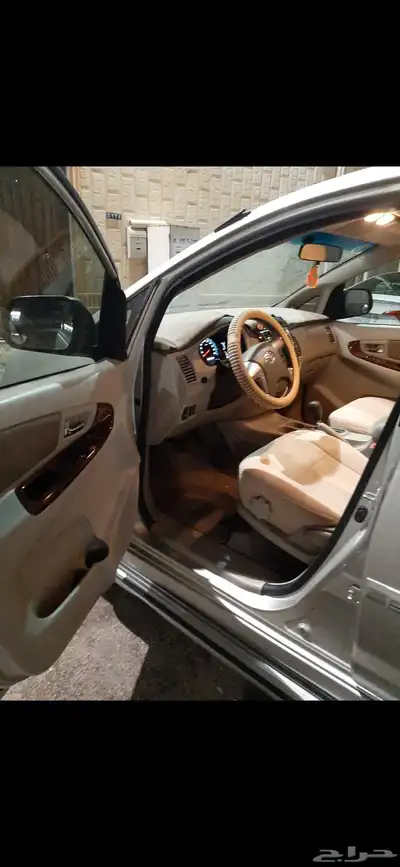 تويوتا اينوفا 2014 4