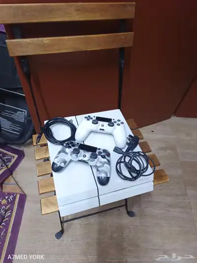 سوني 4 نظيف لون ابيض ناصع 0