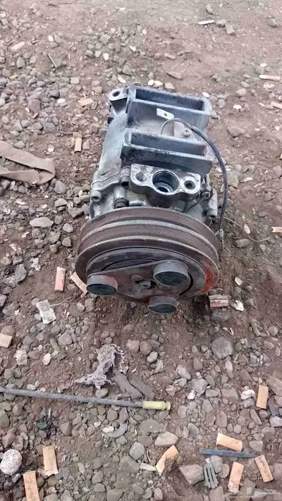 بيع قطع غيار السيارات 8