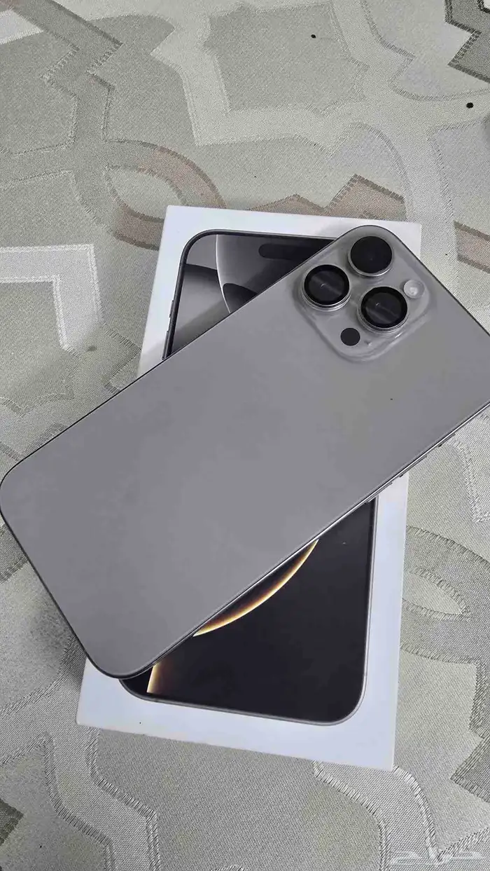 أيفون 16 برو ماكس 0