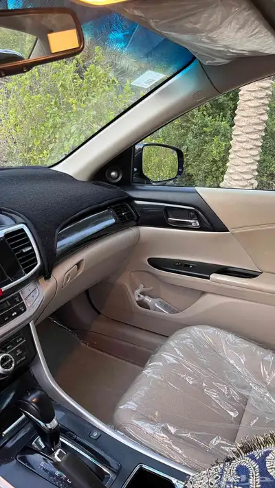 للبيع هوندا اكورد 6