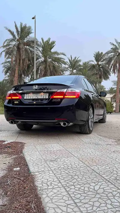 للبيع هوندا اكورد 9