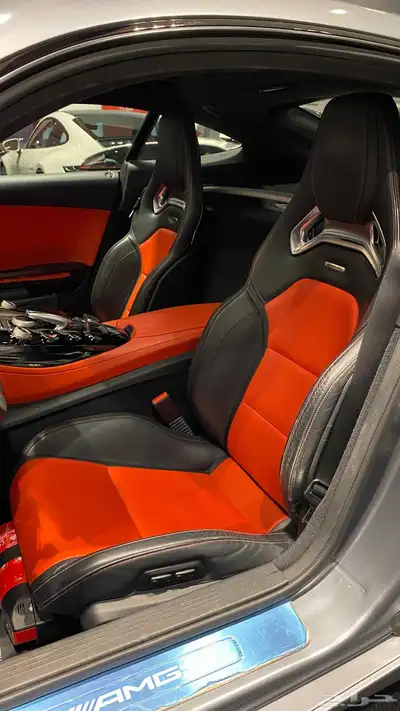 Mercedes AMG GT 9