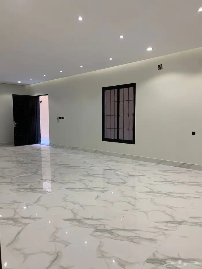 للايجار فيلا درج داخلي حي الرمال السعيدان 7