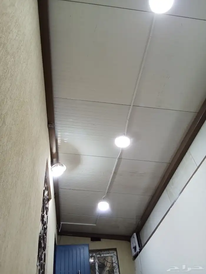 مستودعات وملااحق وغرف سندوتش بنل سقف وجوانب 3