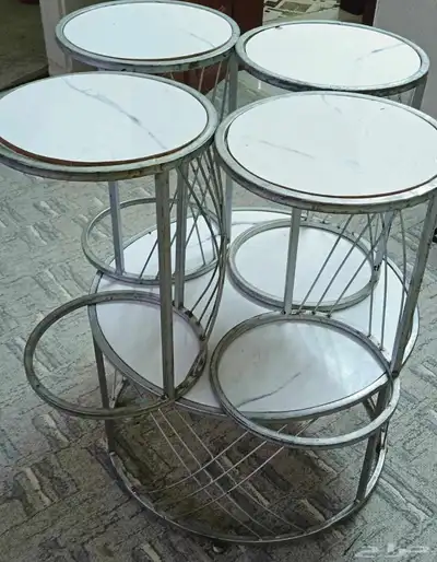 طاولة نظيف وسليم 0