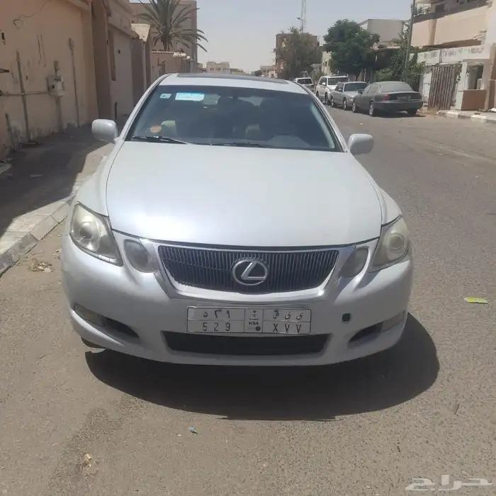 لكزز 2007 ماشي 495الف ابيض السعر على السوم 1
