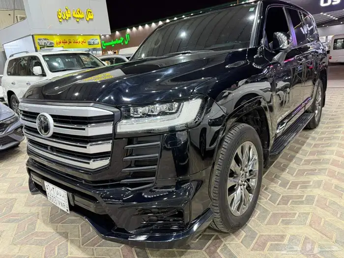 لاندكروزر VXR فل كامل موديل 2022 مستعمل نظيف 2
