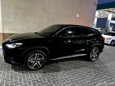 للتنازل ام جي 1 SUV 2024 اسود ملكي نص فل 20