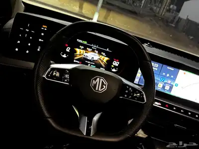 للتنازل ام جي 1 SUV 2024 اسود ملكي نص فل 15