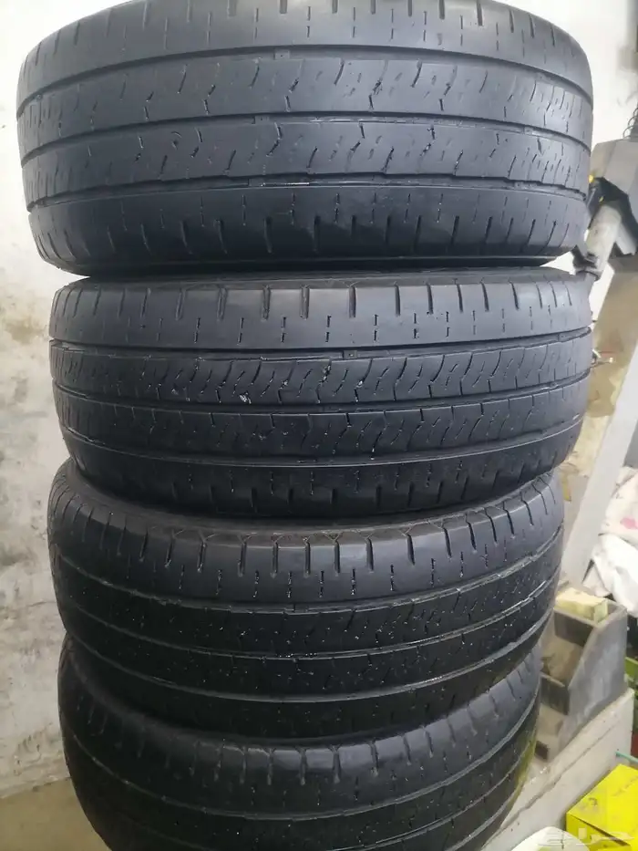 كفرات مستخدم نظيف كوري مقاس 235 65 16 1