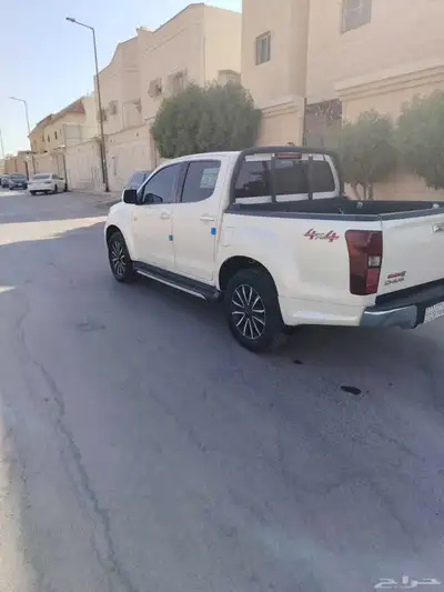 للبيع ايسوزو ديماكس موديل 2020 2