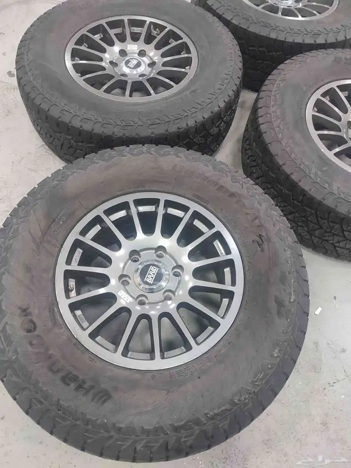 4 جنوط برايد مع كفرات حجرية مقاس 258 70 17 2