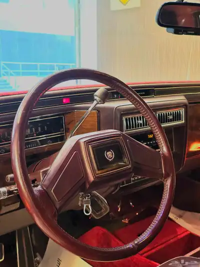 كاديلاك فليتوود 1987 مخزن 16