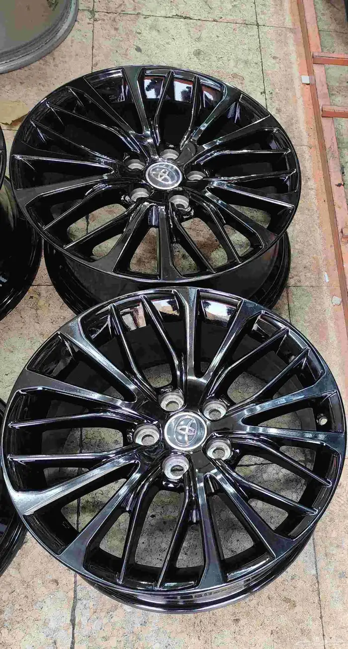 جنوط كامري هايبرد اصلي وكاله مقاس 18 موديل 2024 4