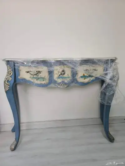 2 كرسي كنب و طاوله مدخل 0