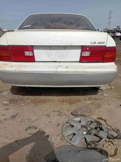 البيع قطع غيار تشليح لكزس LS400 موديل 1997 1