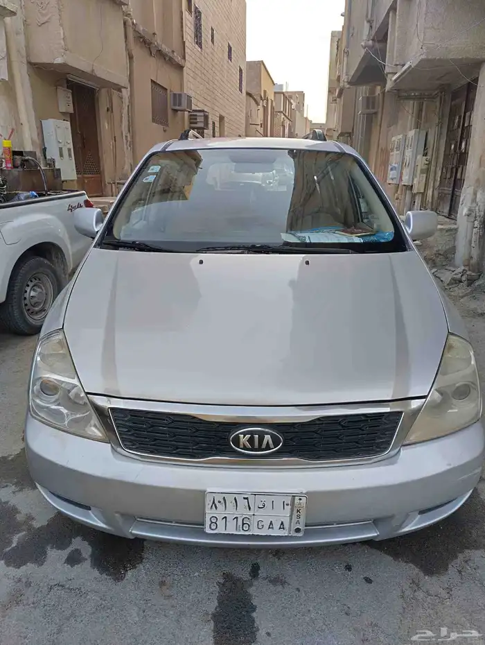 كيا كرنفال موديل 2006 9