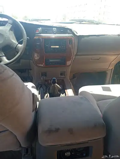 نيسان 4