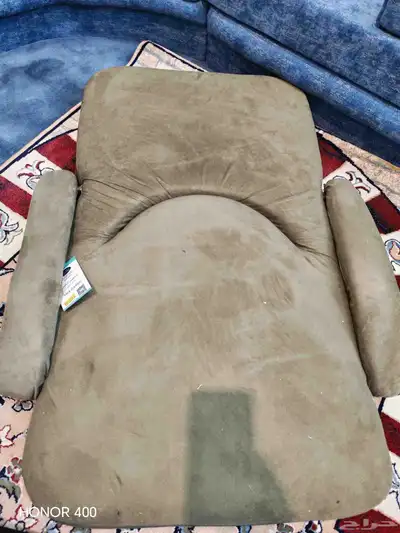 كراسي رحلات أرضية شبه جديدة ونوعية أصلي 3