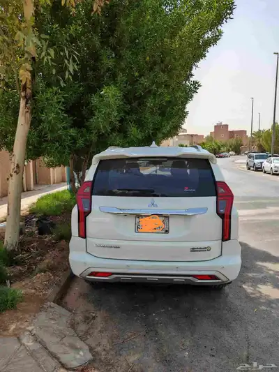 ميتسوبيشي مونتيرو للتنازل 5