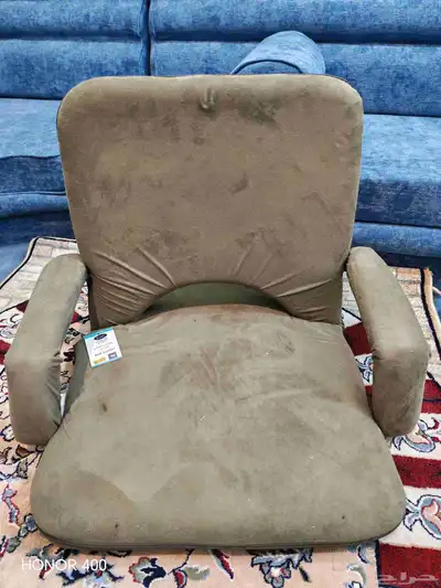 كراسي رحلات أرضية شبه جديدة ونوعية أصلي 0