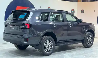 فورد ايفرست XLS موديل 2025 6