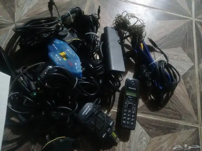رسيفرات وسمعات وكمبيوتر وطابعه وشواحن 3