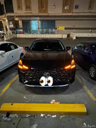 للتنازل ام جي 1 SUV 2024 اسود ملكي نص فل 3