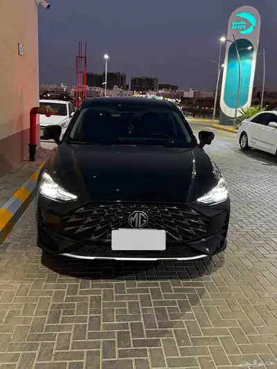 للتنازل ام جي 1 SUV 2024 اسود ملكي نص فل 21