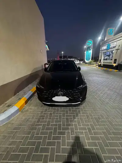 للتنازل ام جي 1 SUV 2024 اسود ملكي نص فل 7