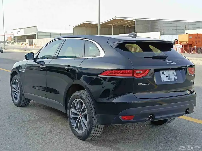 جاكوار F pace موديل 2020 5