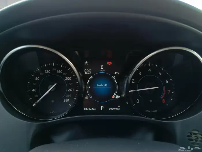جاكوار F pace موديل 2020 9