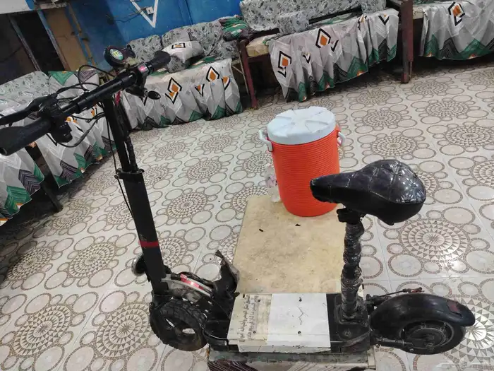 للبيع سكوتر الحوش دينمو بطاريه يد على الشرط 1