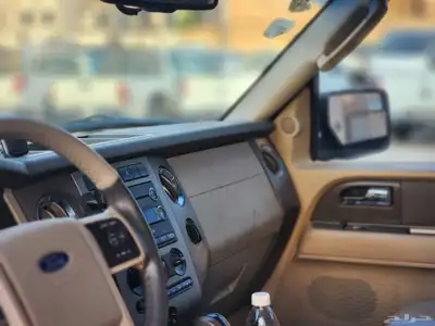 فورد اكسبديشن دبل 2012 بحالة ممتازة 17