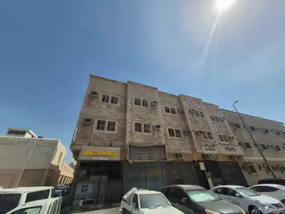 للبيع عمارة تجارية حي البادية دخل 156 الف 2